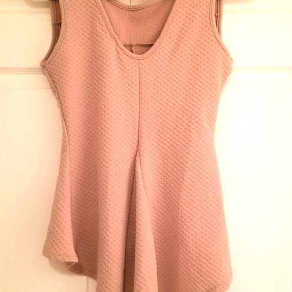 Sleeveless Top With Longline Back. By Love J USA . Size L Juniors Taupe - Picture 3 of 5